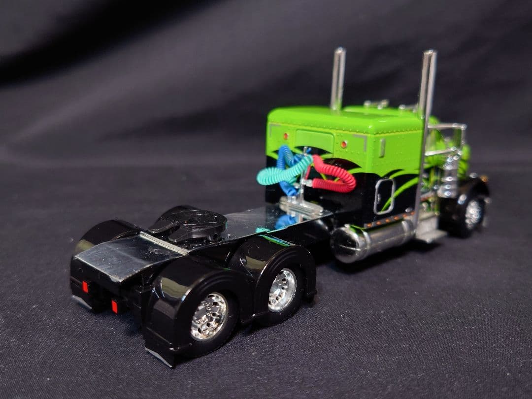 DCP1/64ミニカー Peterbilt379アメリカトラック野郎 - メルカリ