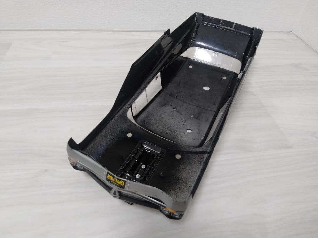 送料込グレイブロバーボディ　HPIサベージ　エンジンラジコン　モンスタートラック