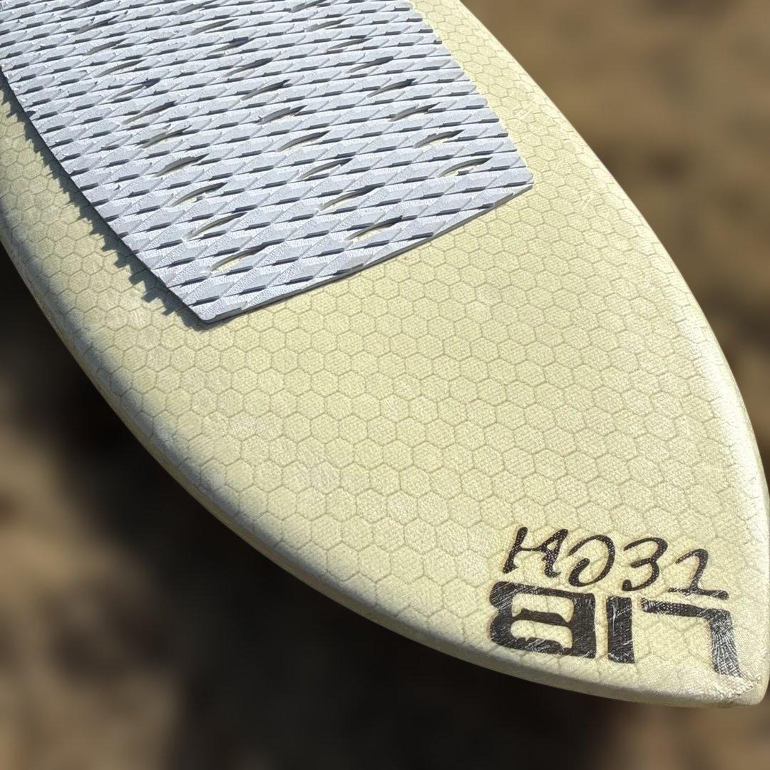 中古LIBTECH Crak'n（クラーケン）ウェイクサーフボード 2022年