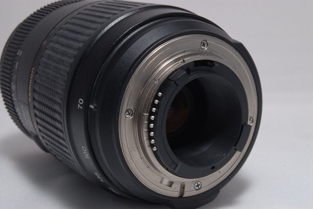 Tamron AF 70-300mm f/4-5.6 Nikon Fマウント用
