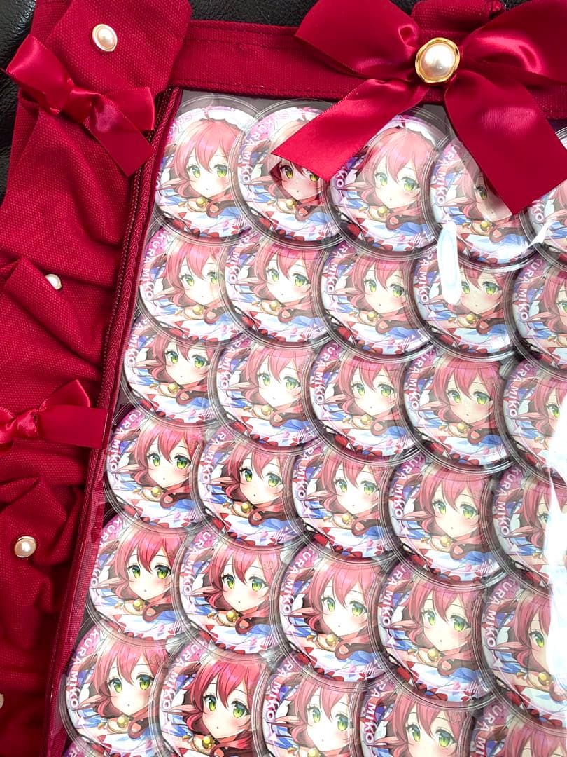 【未使用】ホロライブ さくらみこ オンリー缶バッジ70個＋痛バッグ付き(ワイン)