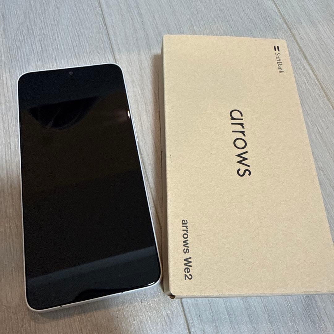 arrows We2 本体　A402FC Amazon | Softbank版 arrows We2 A402FC 本体 SIMフリースマホ