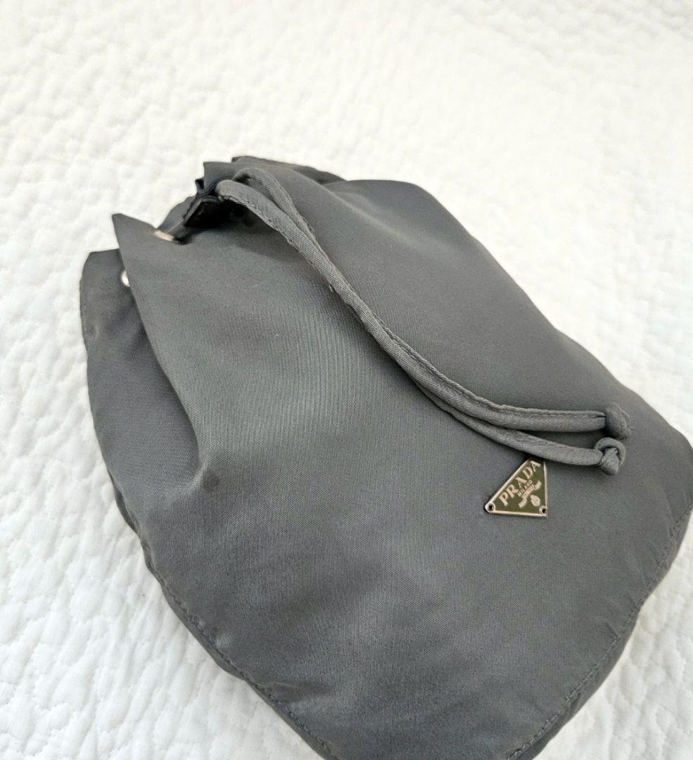 希少カラー✨PRADA プラダ ポーチ 巾着 ナイロン グレー ギャランティ