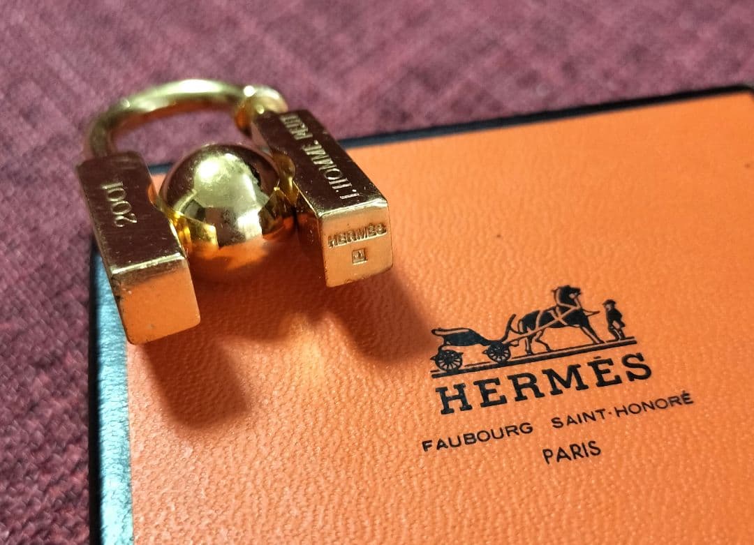 HERMES エルメス カデナ 2001限定品 地球儀 ゴールド ☆鑑定済正規品