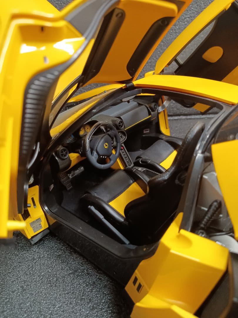 TAMIYA タミヤ モデルカー エンツォ フェラーリ 1/12