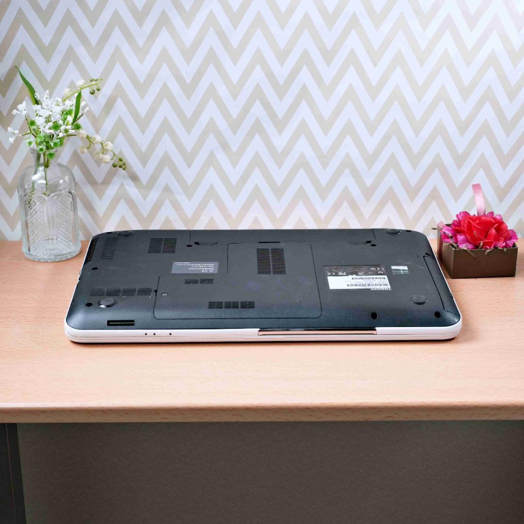 ⭐人気の白いノートPC⭐750GBのHDD⭐初期設定済⭐初心者/