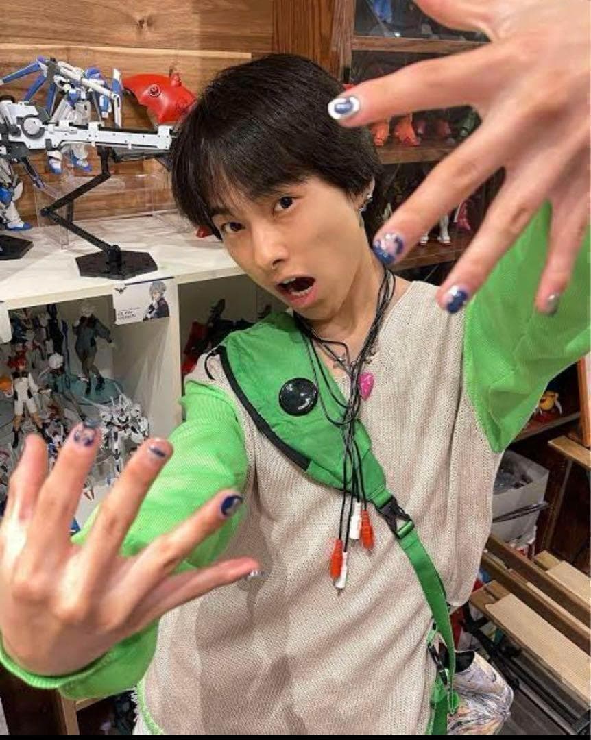 【定価4.2万/あおば着用】C.P.Company ボディ バッグ カーキ