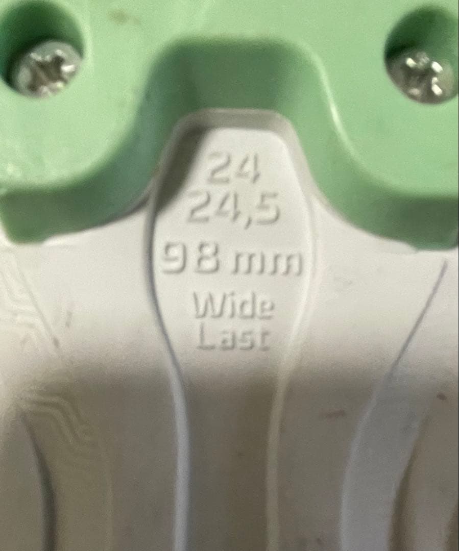 アトミック　女性用ブーツ　白　24−24.5cm