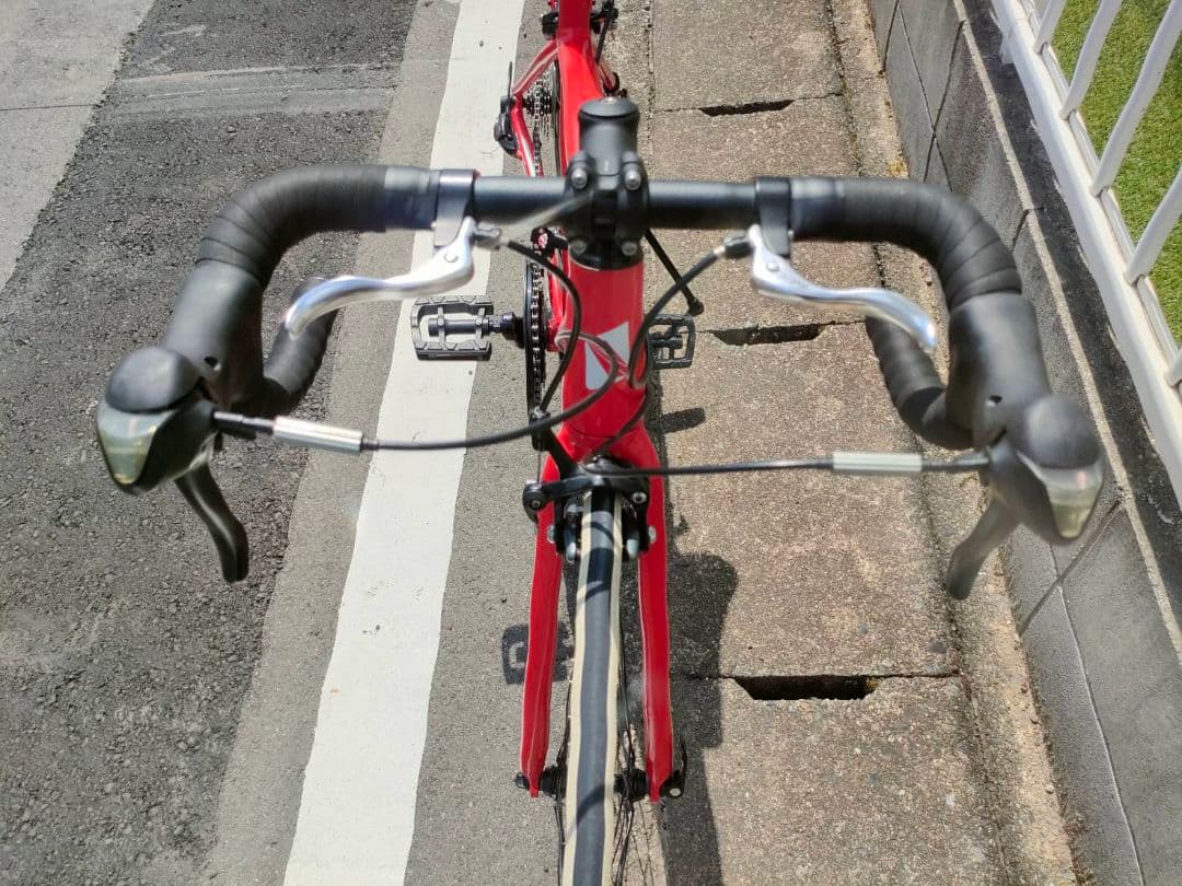 NESTO FALAD 赤 430 2022年11月購入