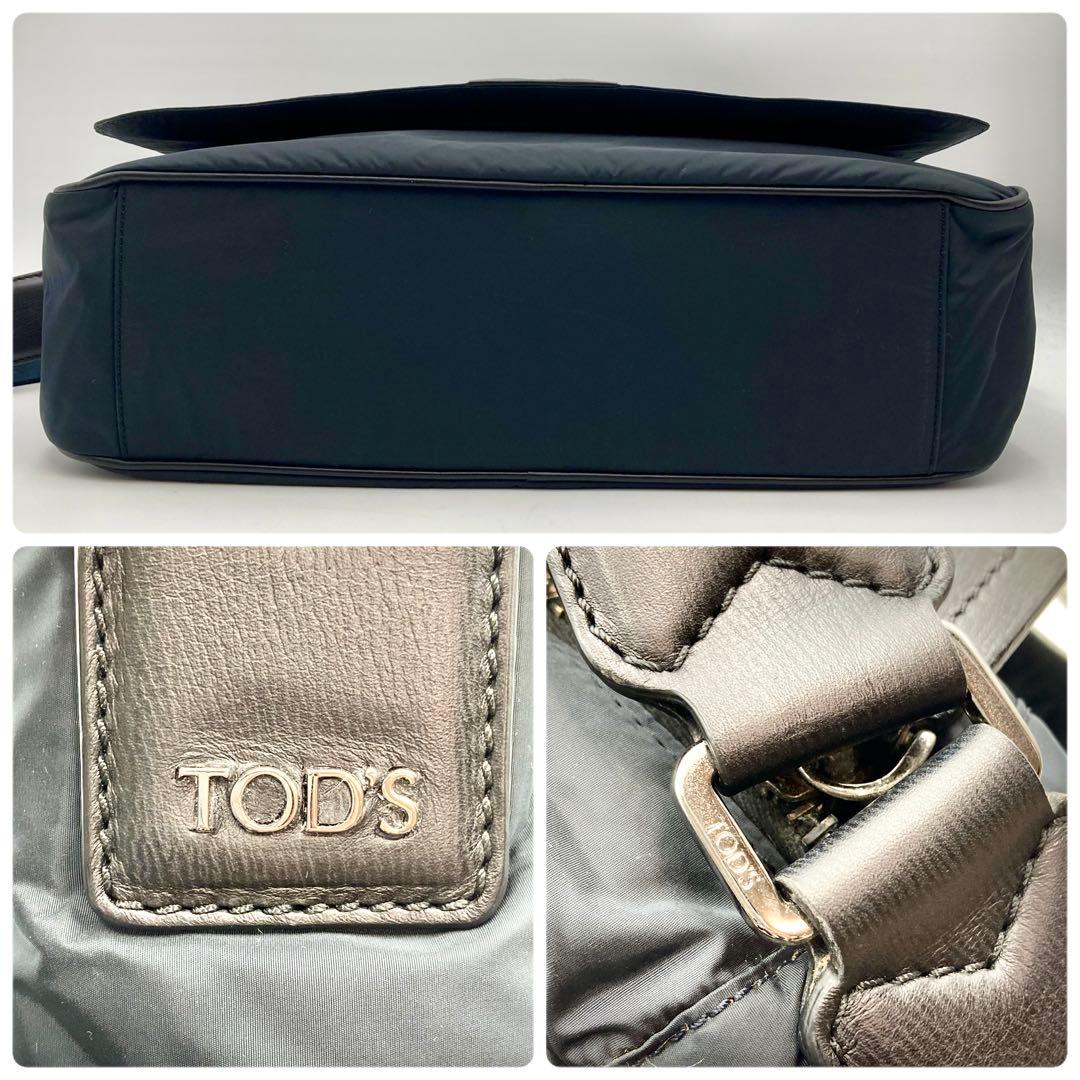 高級感！美品✨TOD'S メッセンジャーバッグ 紺色 肉厚ナイロン 仕事 大