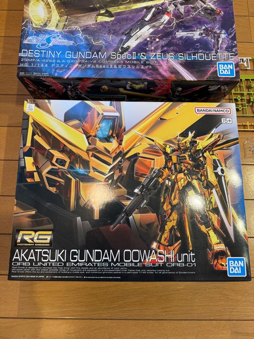 新品未組立　HG ゼウスシルエット&アカツキ&接続パーツ　3点セット