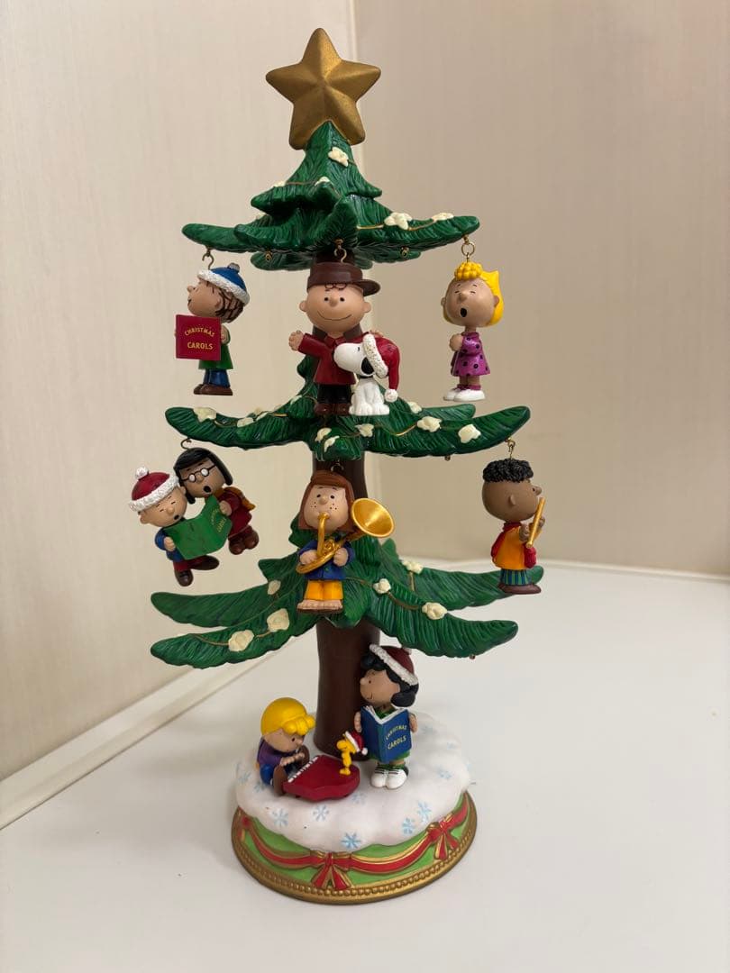 Danbury mint社製　peanuts スヌーピー クリスマス　ツリー Danbury Mint Peanuts Decorating Christmas Tree Lighted Sculpture