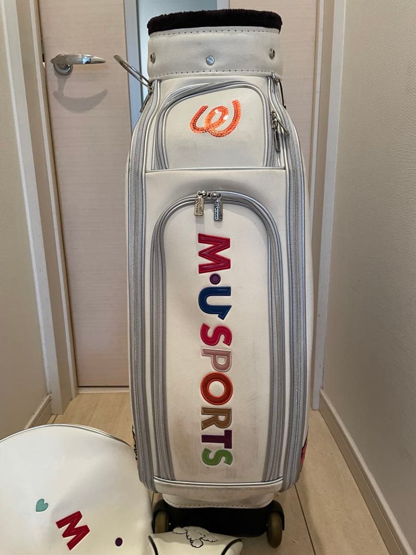 M.U.SPORTS キャディバッグ ホワイト　ヘッドカバー8点セット