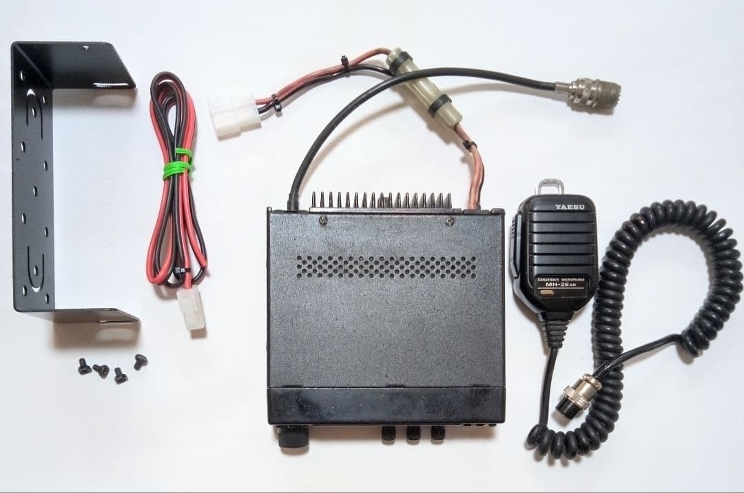 八重洲YAESU FT-4600 (145/433) 10 w機 経年ジャンク