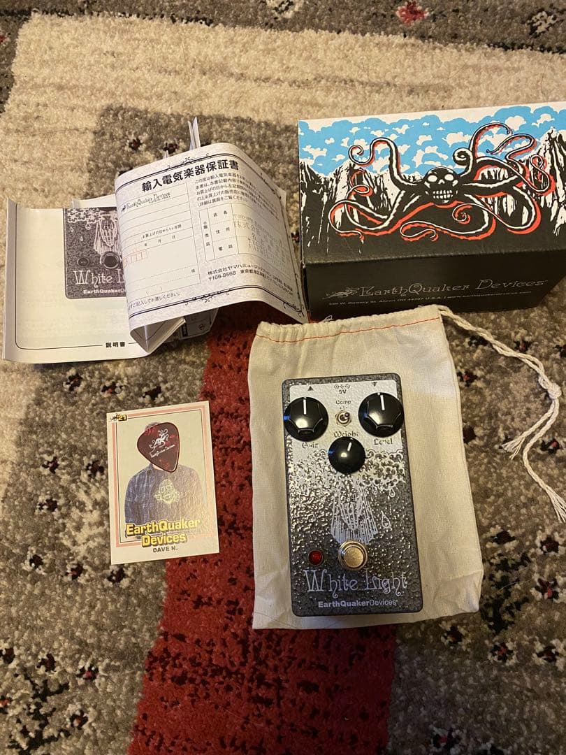 ギター EarthQuaker Devices White Light