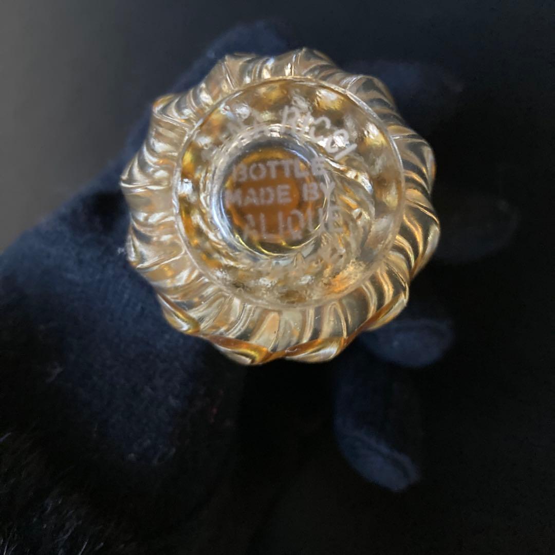 ラリック 香水 一羽鳩 香水瓶 ヴィンテージ - メルカリ