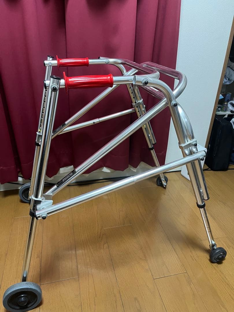 PCW 歩行器 小児 リハビリ PCウォーカー PCW、小児用歩行器