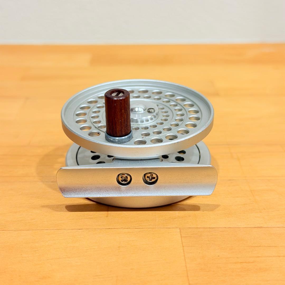 希少 刻印エラー】UFM ウエダ カンタータ 2100 フライ 渓流 トラウト