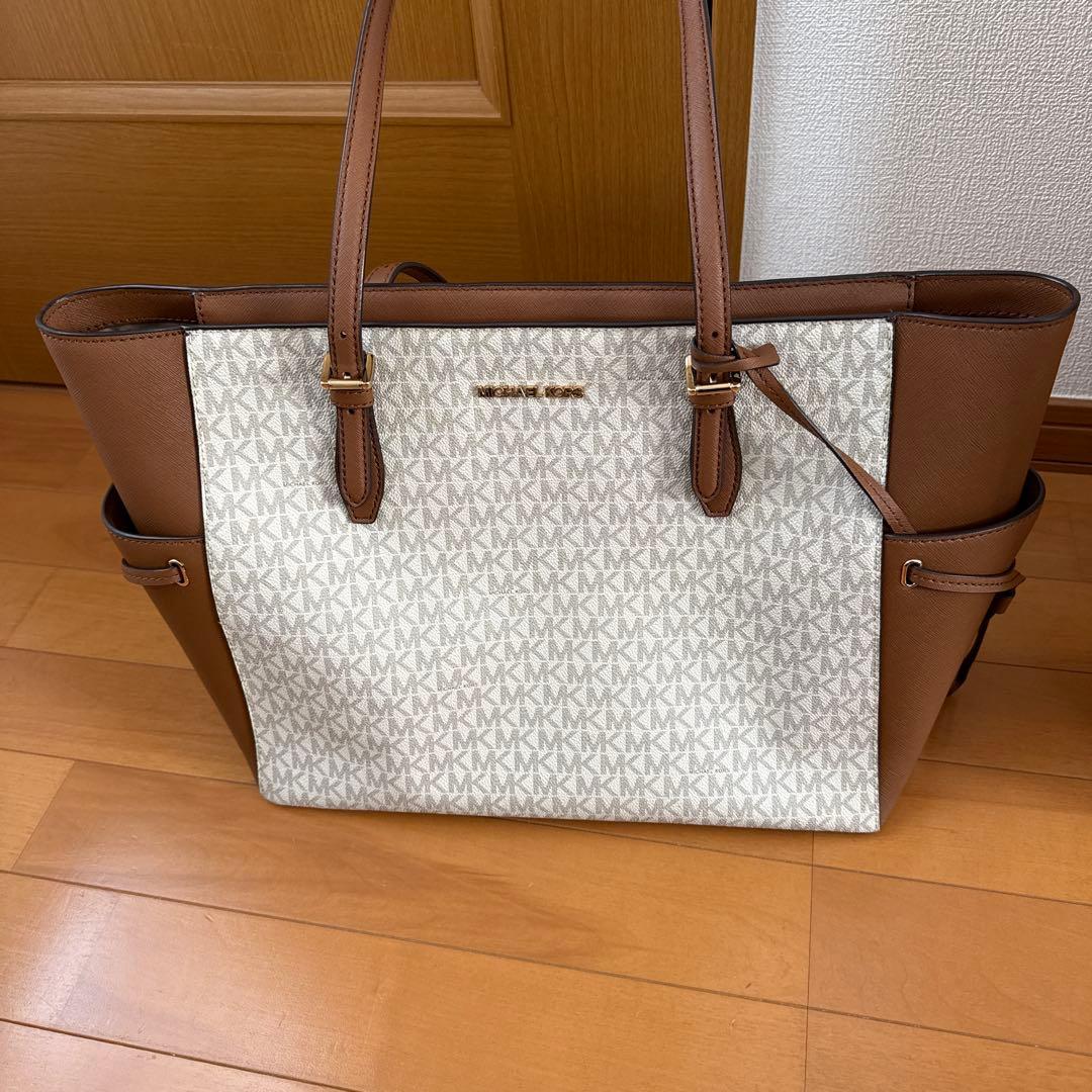 MICHAEL KORS バッグ ホワイト/ブラウン - メルカリ