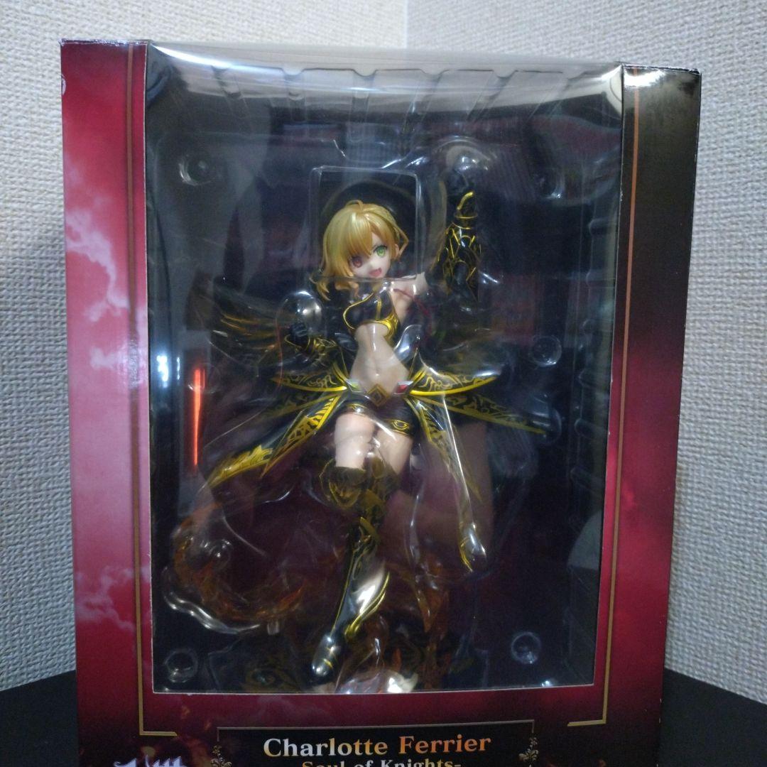 白猫　シャルロット　フィギュア