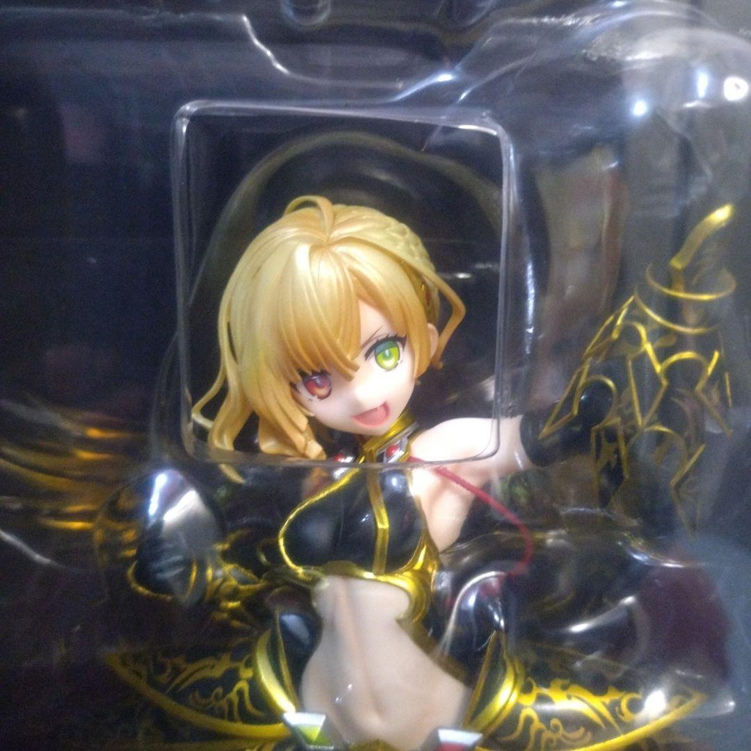 白猫　シャルロット　フィギュア