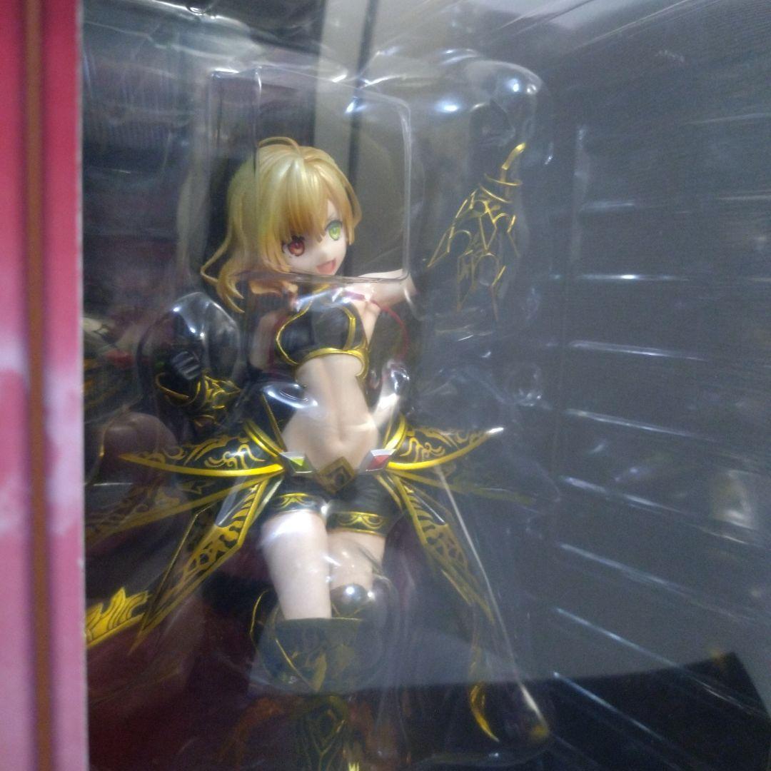 白猫　シャルロット　フィギュア