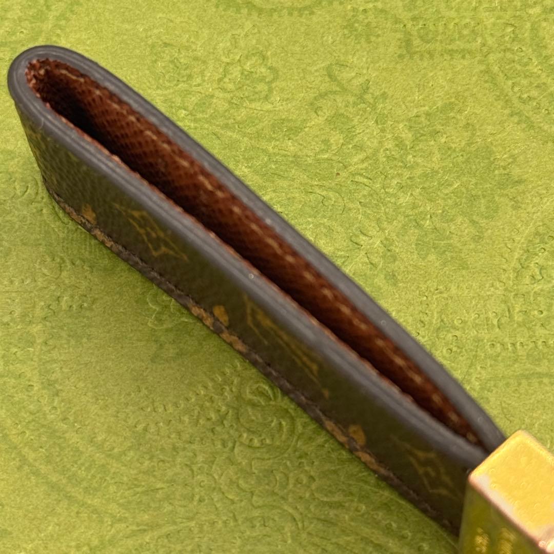 ルイヴィトン ポルトクレ ドラゴンヌ キーホルダー 067077 - メルカリ