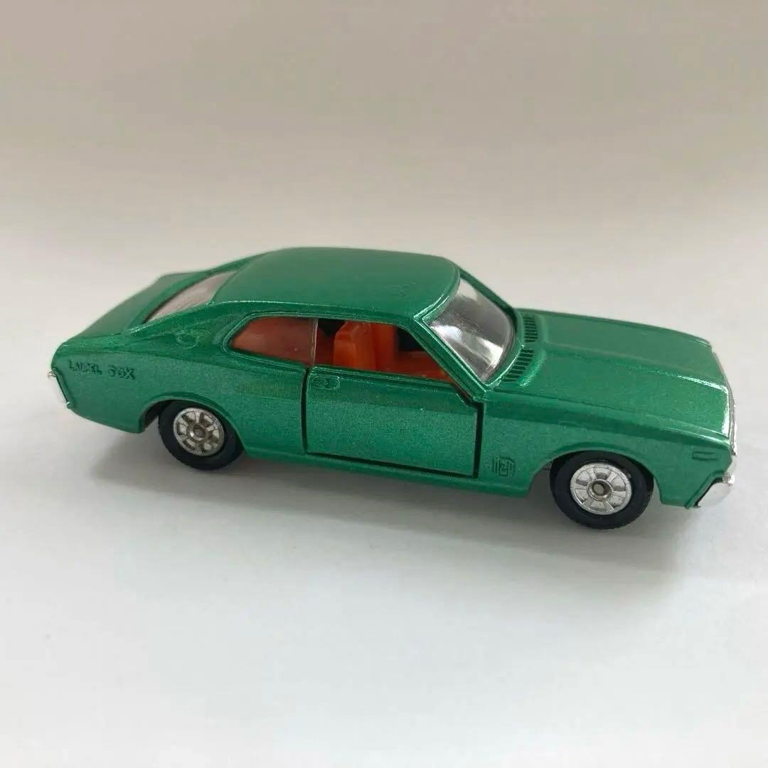 トミカ 74 ニッサン ローレル2000SGX 日本製 小田急 オリジナル黒箱