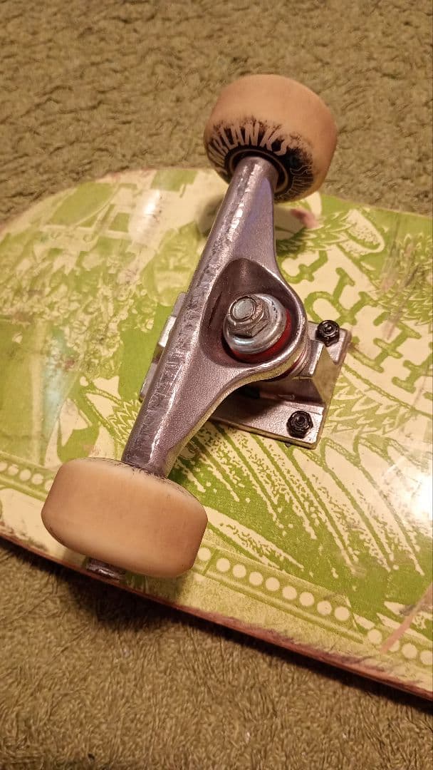 限界値下げ！スケートボート コンプリート ANTI HERO - メルカリ