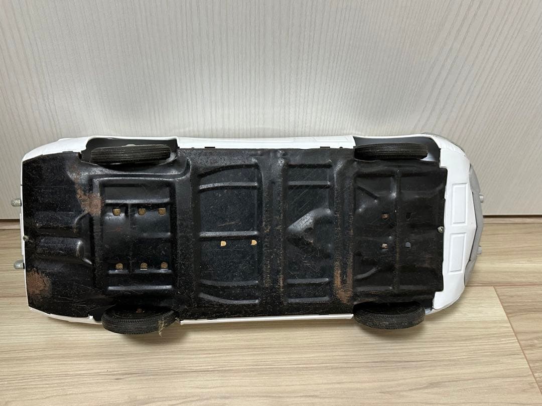 激レア！　アンティーク　ブリキ製トヨタ2000GT 白