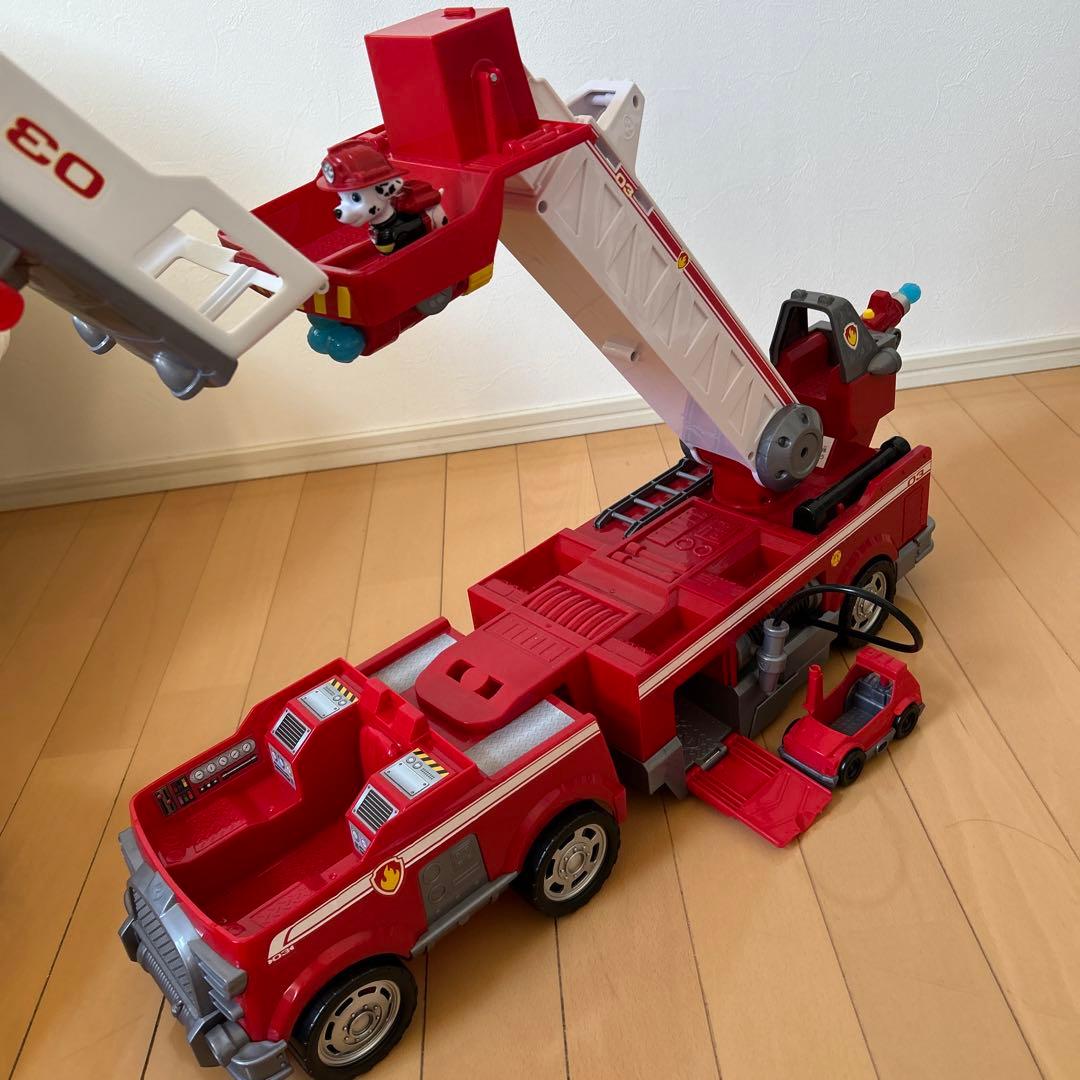 パウ・パトロール おもちゃトラック クレーン付き