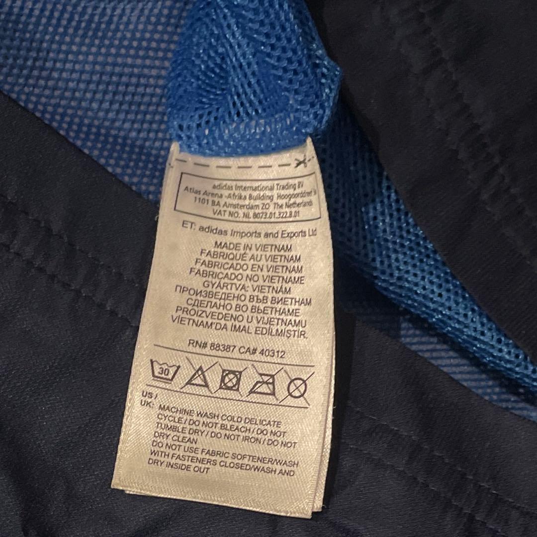 非売品・記念品】クラブワールドカップ2016 スタッフジャンパー - メルカリ