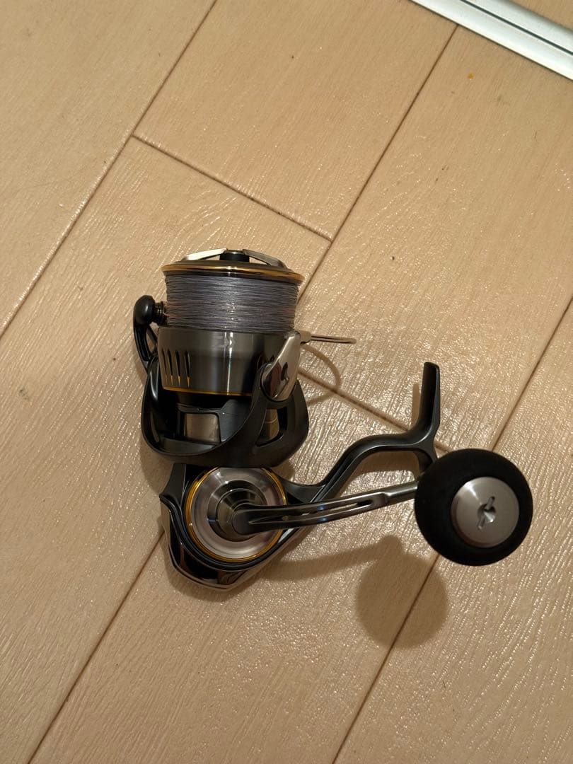 セール中　美品　23エアリティ5000D cxh