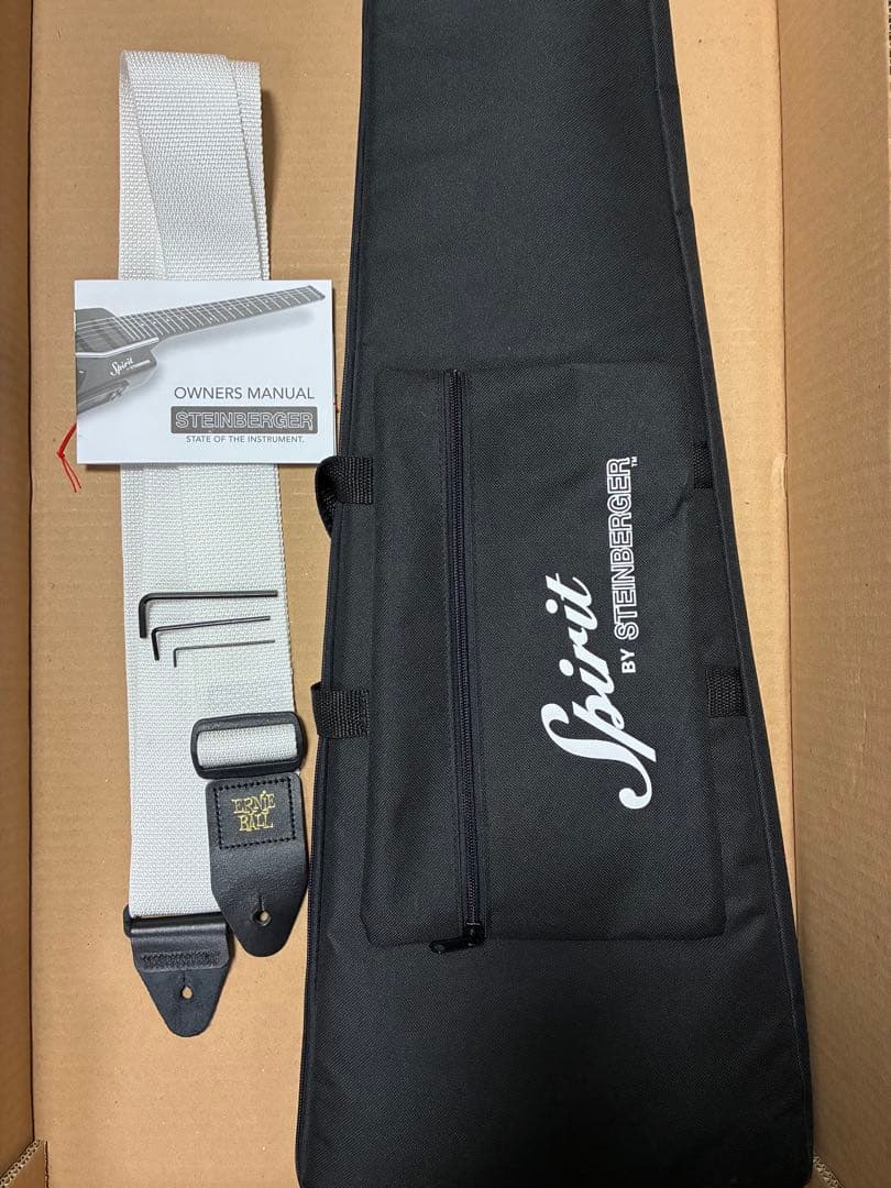 Steinberger Spirit GT-Pro ホワイト 通常弦アダプター付