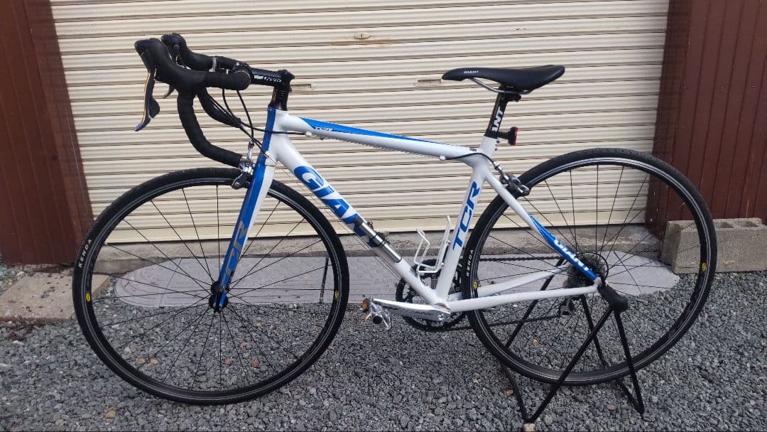 引取限定 近隣配送可】Giant ロードバイク ホワイト・ブルー TCR
