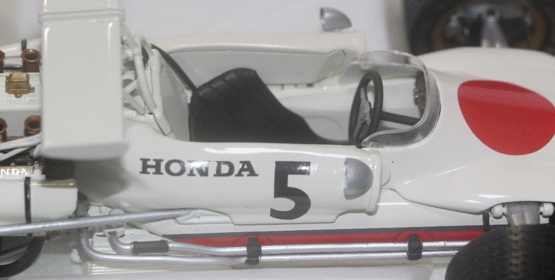 超貴重 エブロ ホンダF1 RA302 空冷エンジン 1/20 中古品 - ミニカー新品