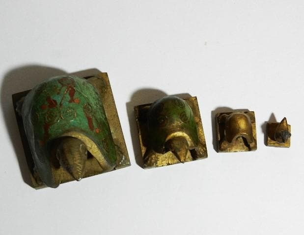 珍しい中国黄銅製印章4点（亀鈕2点と水鳥1点が