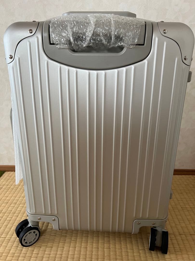 メルセデスベンツ正規ディーラー成約記念品メルセデス・ベンツアルミ