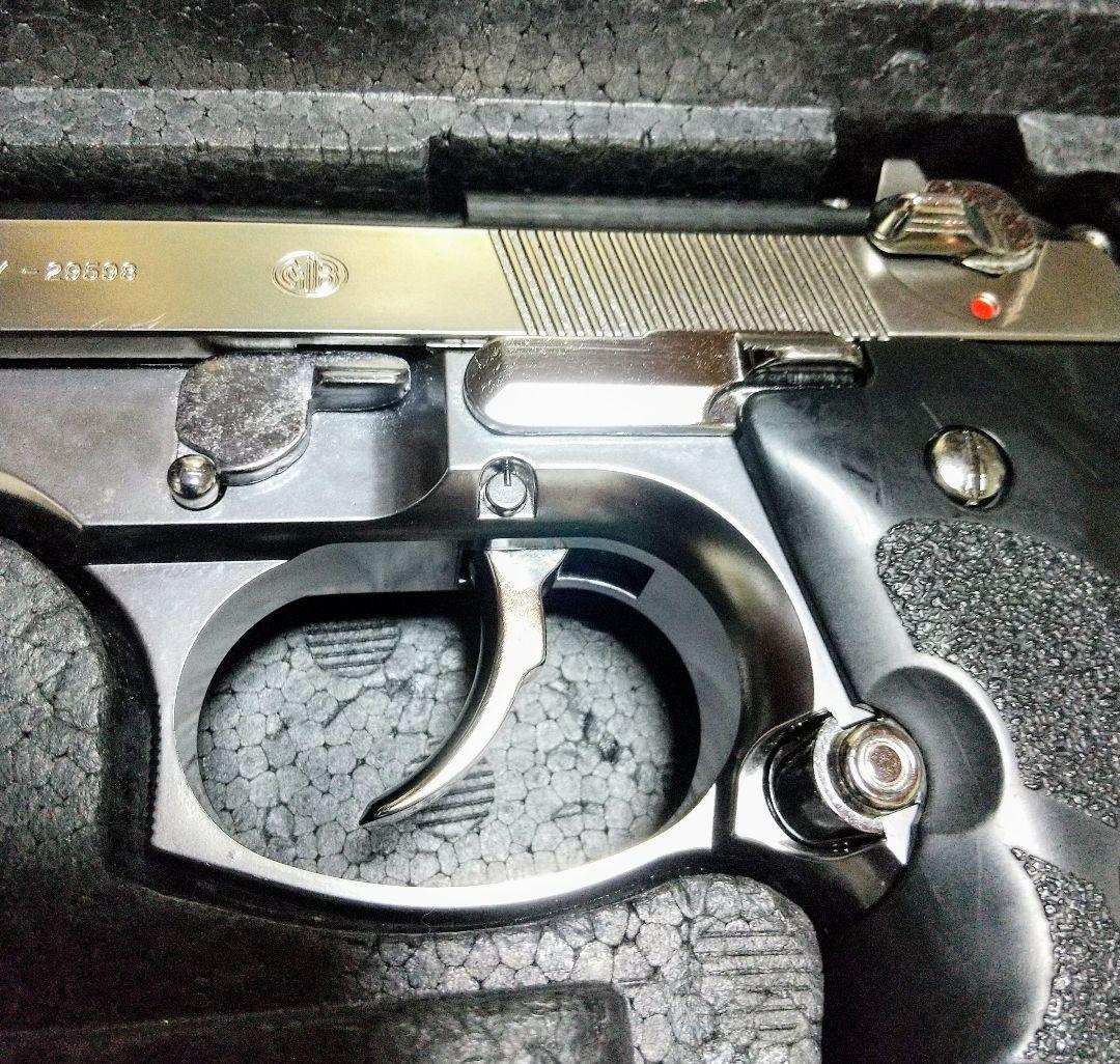 東京マルイ・M92Fクロームステンレス・ガスブローバックガン