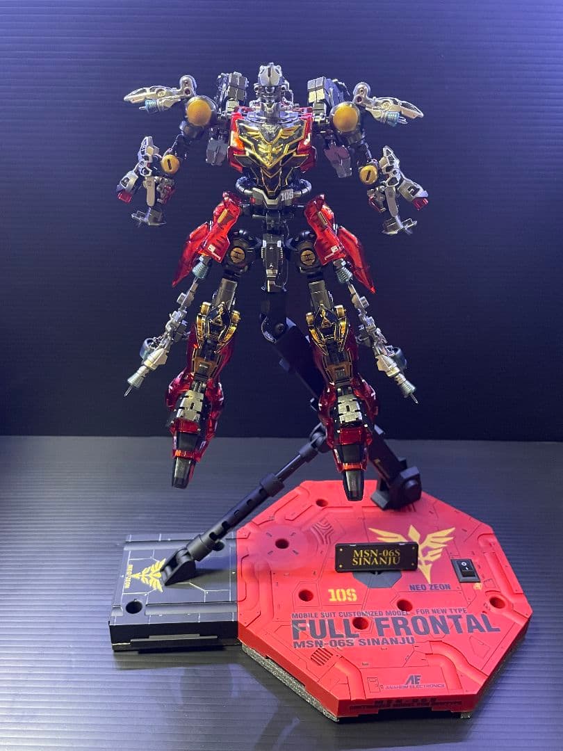 ま*お様 ガンプラRGシナンジュクリアカラーメカニカルコアメッキ調LED発光全塗