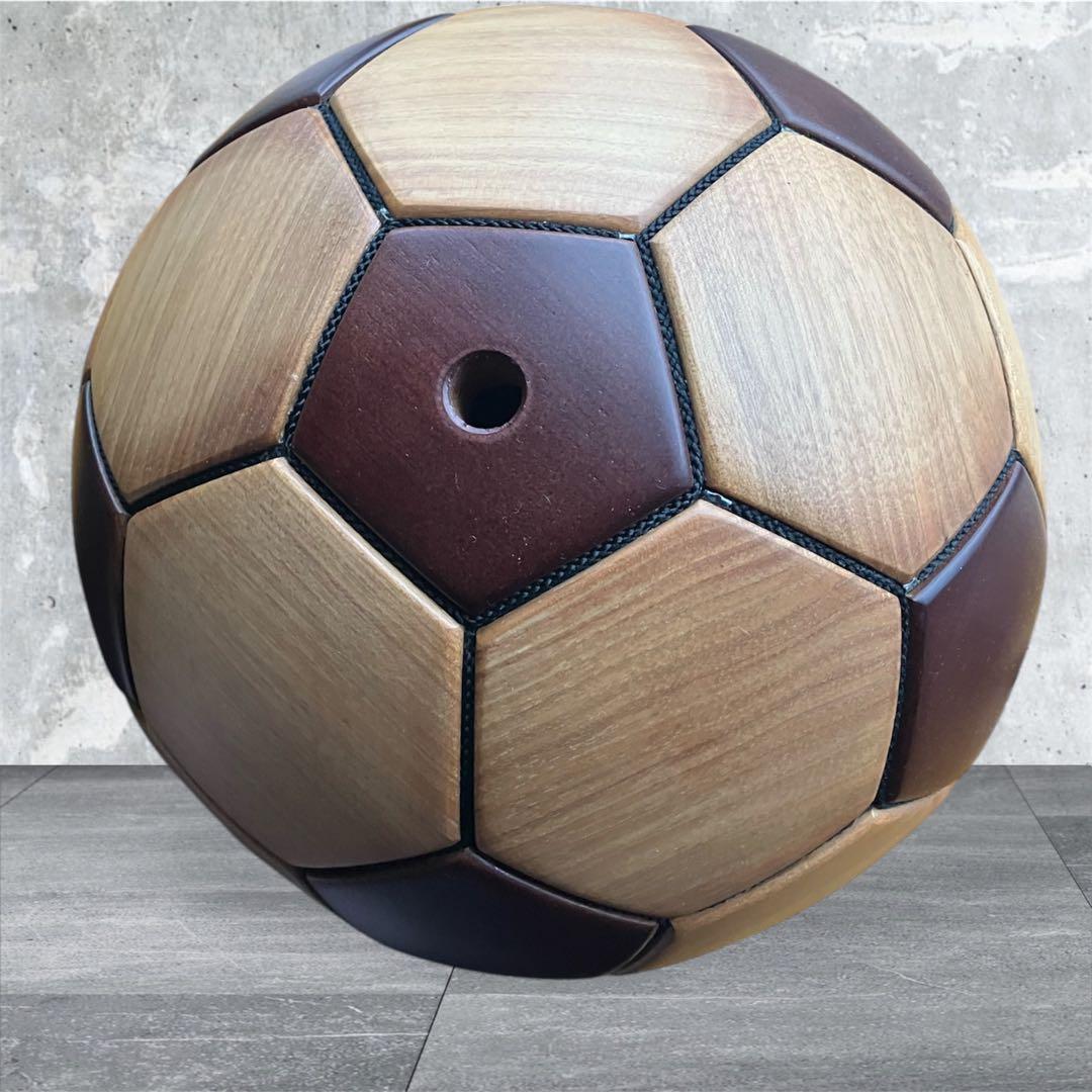 木製サッカーボール型オブジェ - メルカリ