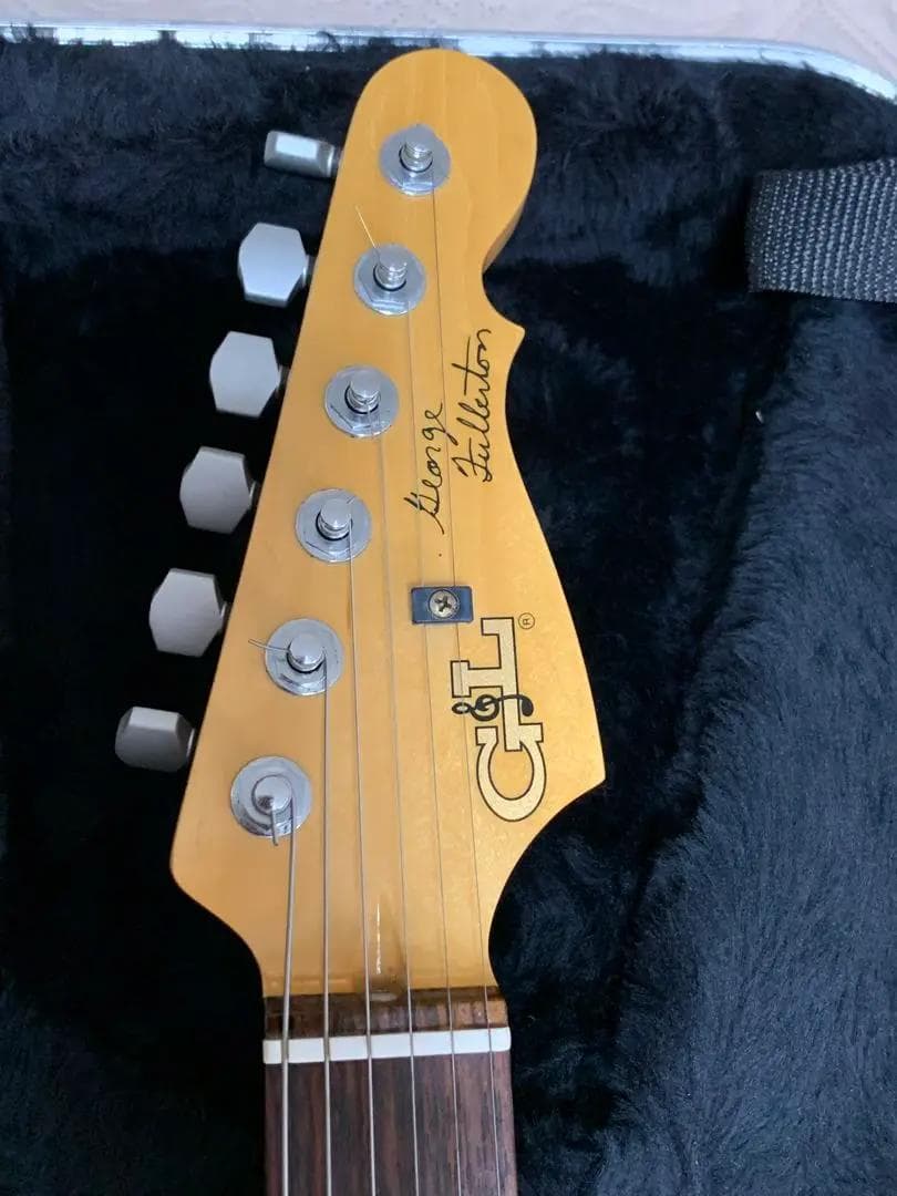 希少G&L USA ジョージ・フラートンシグネチャー レガシーストラト