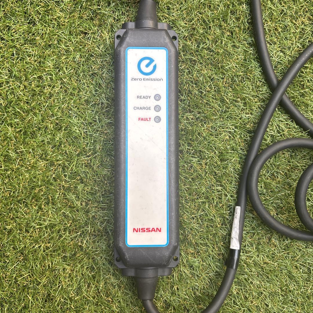 純正 オプション リーフ用 充電ケーブル 200V ニッサン 電気自動車 楽天市場】【送料無料】 日産 ニッサン 電気自動車 リーフ LEAF 純正