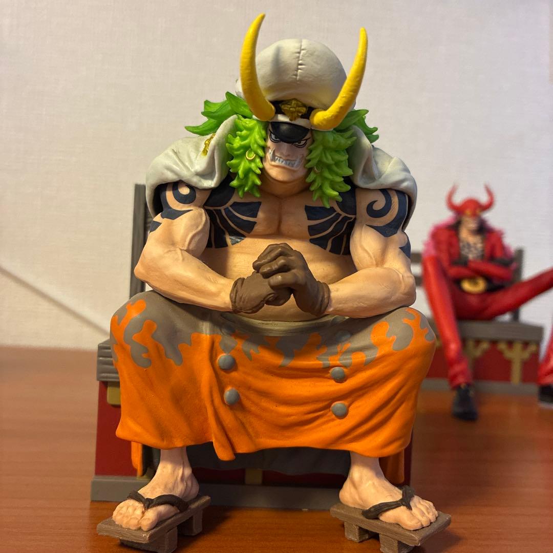 ワンピース フーズフー ササキ フィギュア 2体セット - メルカリ