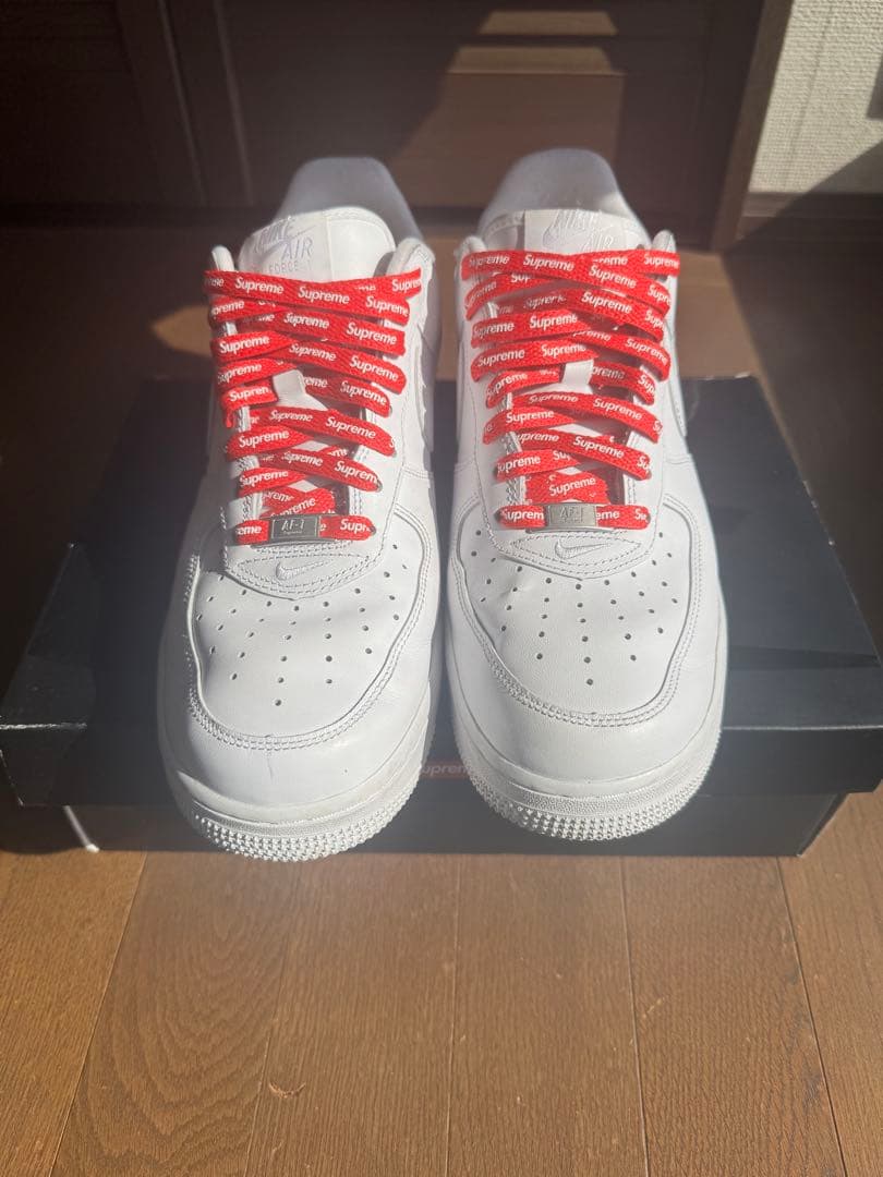 NIKE AIR FORCE 1 × SUPREME 27.5 Supreme x Nike Air Force 1 Low White / Black - Sep 2025 - CU9225