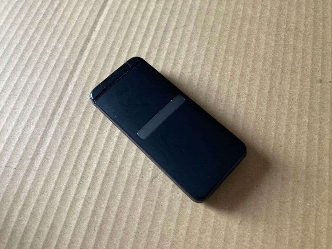 美品 G289 GRATINA 4G KYF39 SIMフリー ガラホ povo - メルカリ