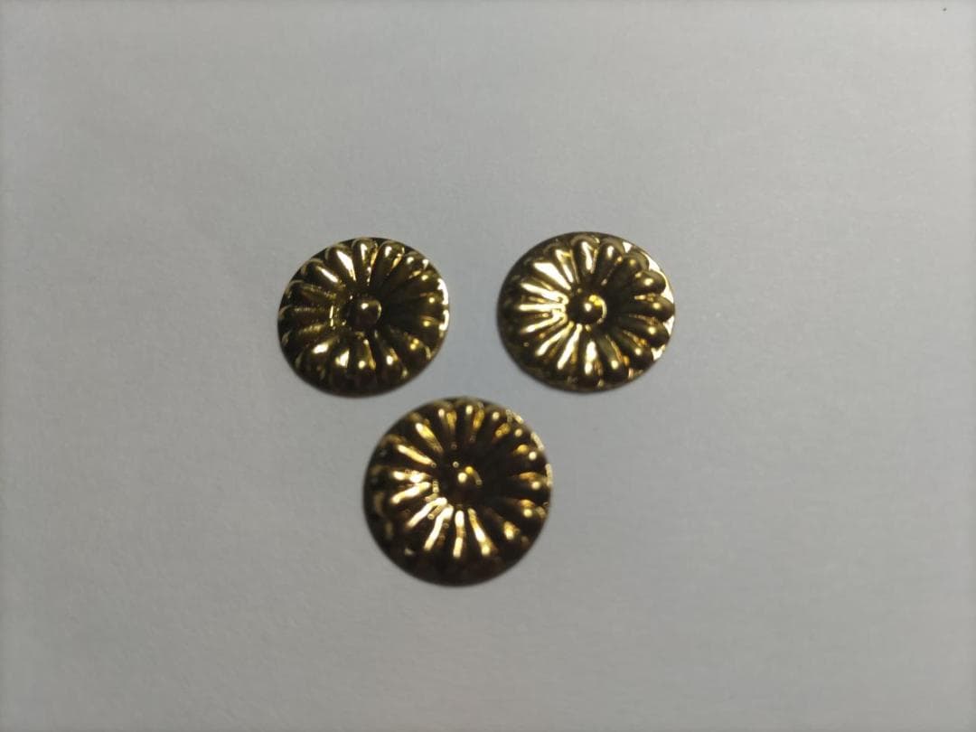 ☆特別☆直径15mm【菊紋金具】5分 x 20枚 神輿、山車、神殿、真鍮