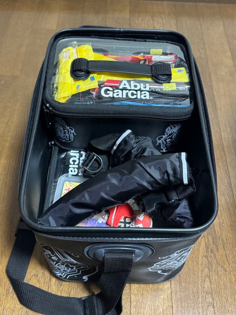 バス釣り引退セット ボックスの中身もまとめ売り 貴重ルアーあり