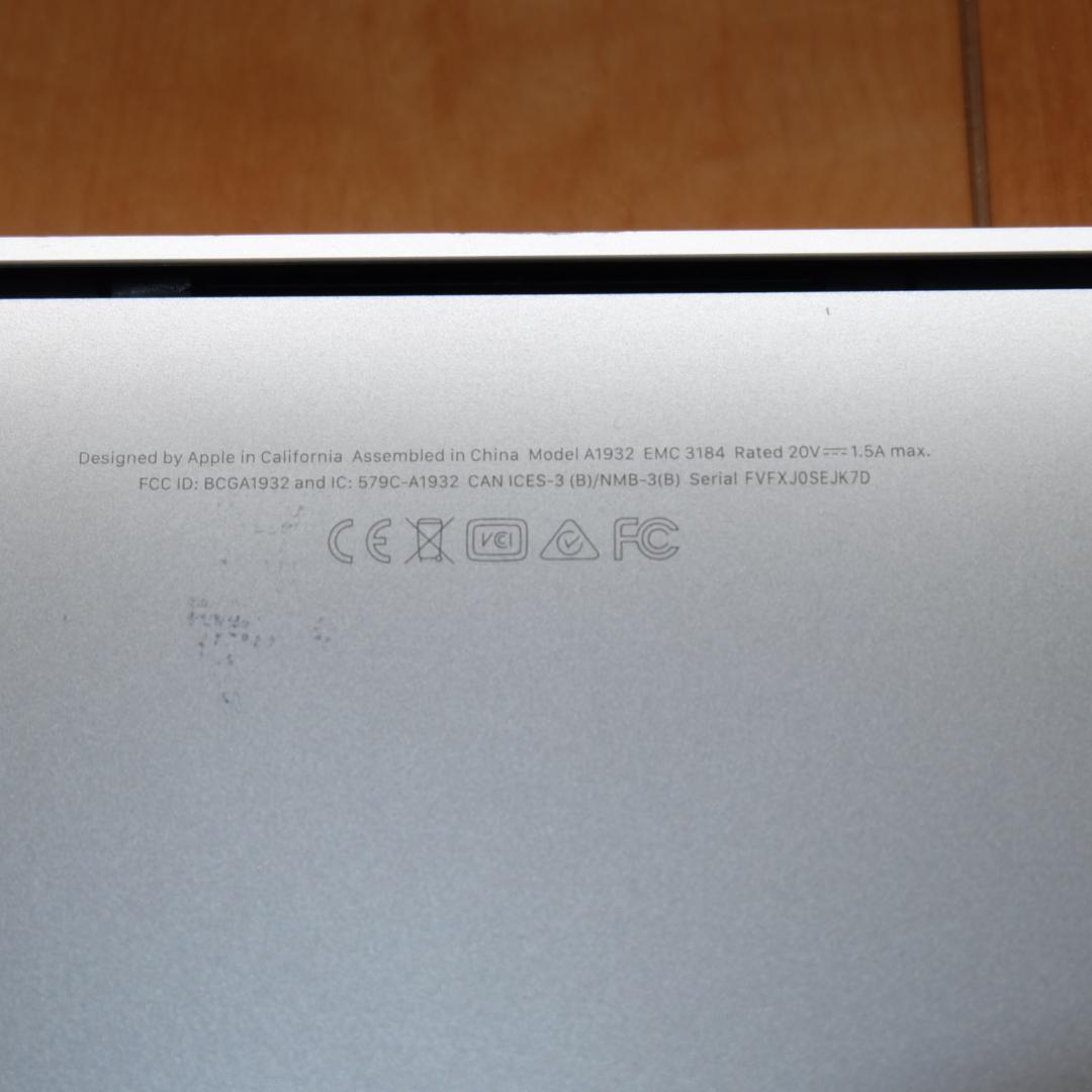 ジャンク Apple MacBook Air A1932 2018 部品取り 2 - メルカリ