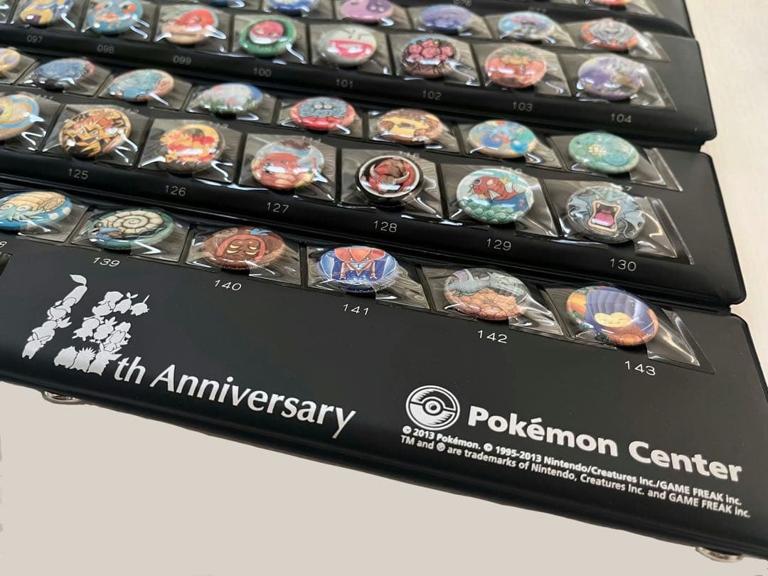 ポケモンバッジ151 ポケセン限定15周年記念缶バッジセット：お値下げ